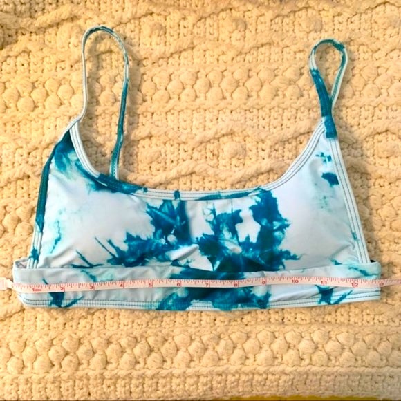 ✨ Tie Dye Bikini Set, Turquoise and White - S(4) - Picture 10 of 11